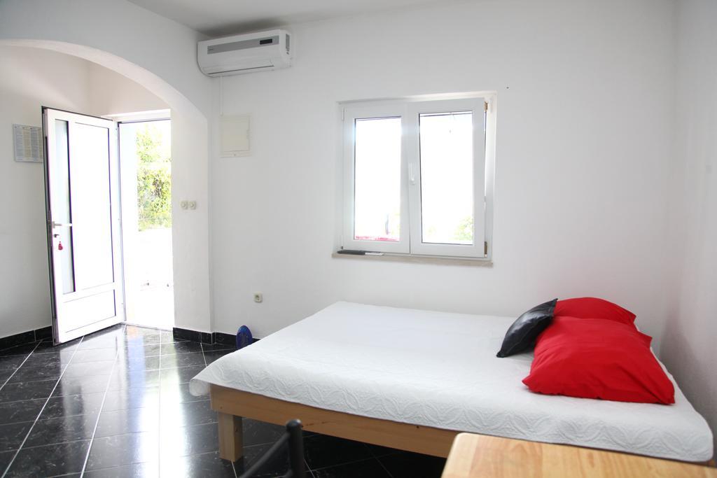 Villa Gorica Apartments Ražanj Exteriör bild