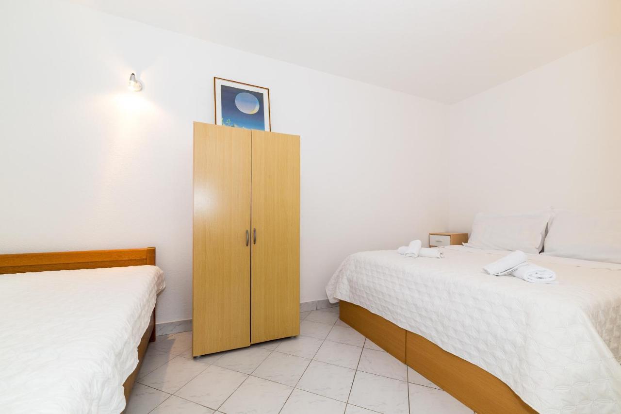 Villa Gorica Apartments Ražanj Exteriör bild