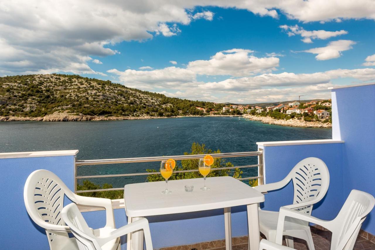 Villa Gorica Apartments Ražanj Exteriör bild